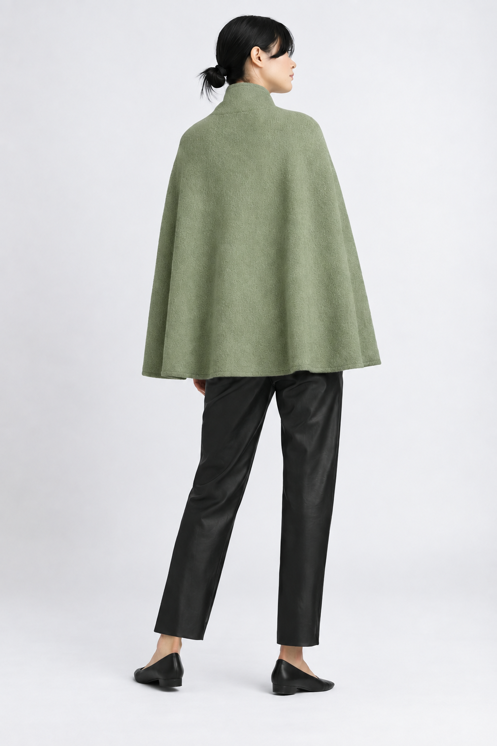 Josephine Wool Cape in cream