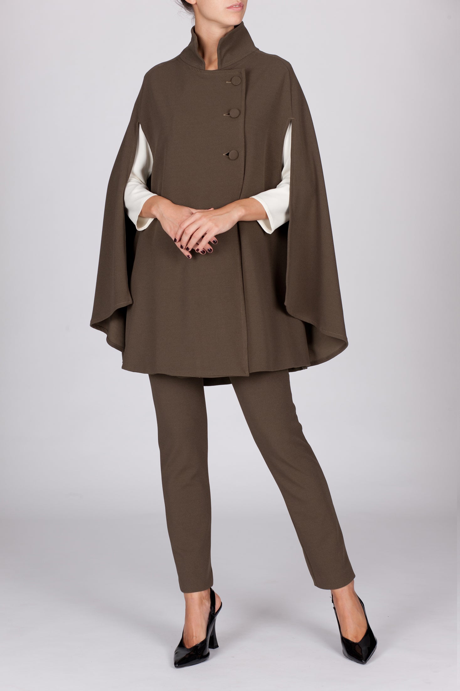 The Rachel Mondrian Cape - Military Green